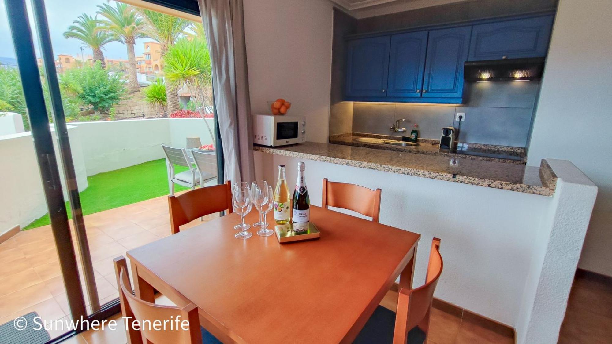 Spacious Apartment With Private Garden In Tenerife South San Miguel de Abona Bagian luar foto
